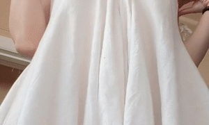 Игривая киска хочет траха гиф