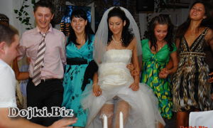 Засвет прозрачных трусиков у невесты на свадьбе фото