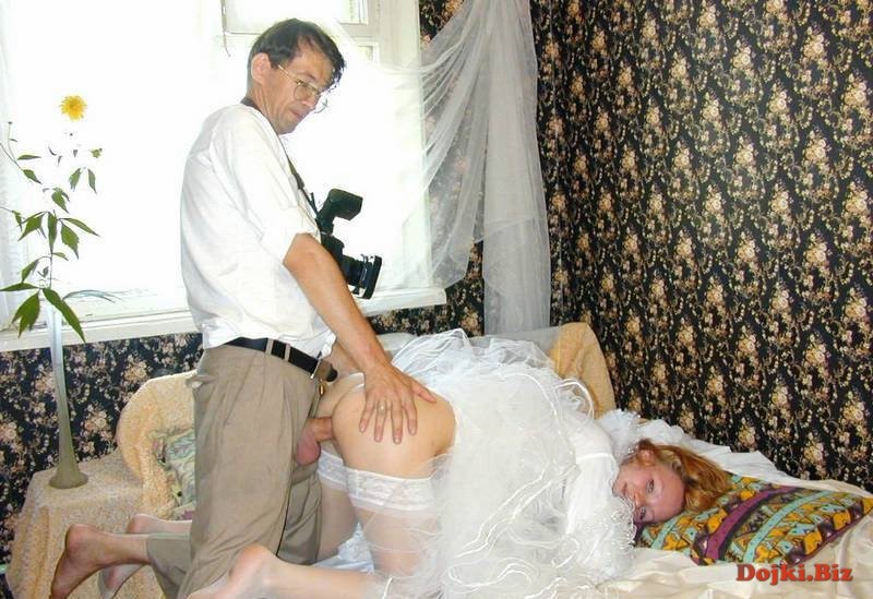 Фотограф на свадьбе вдул раком невесту