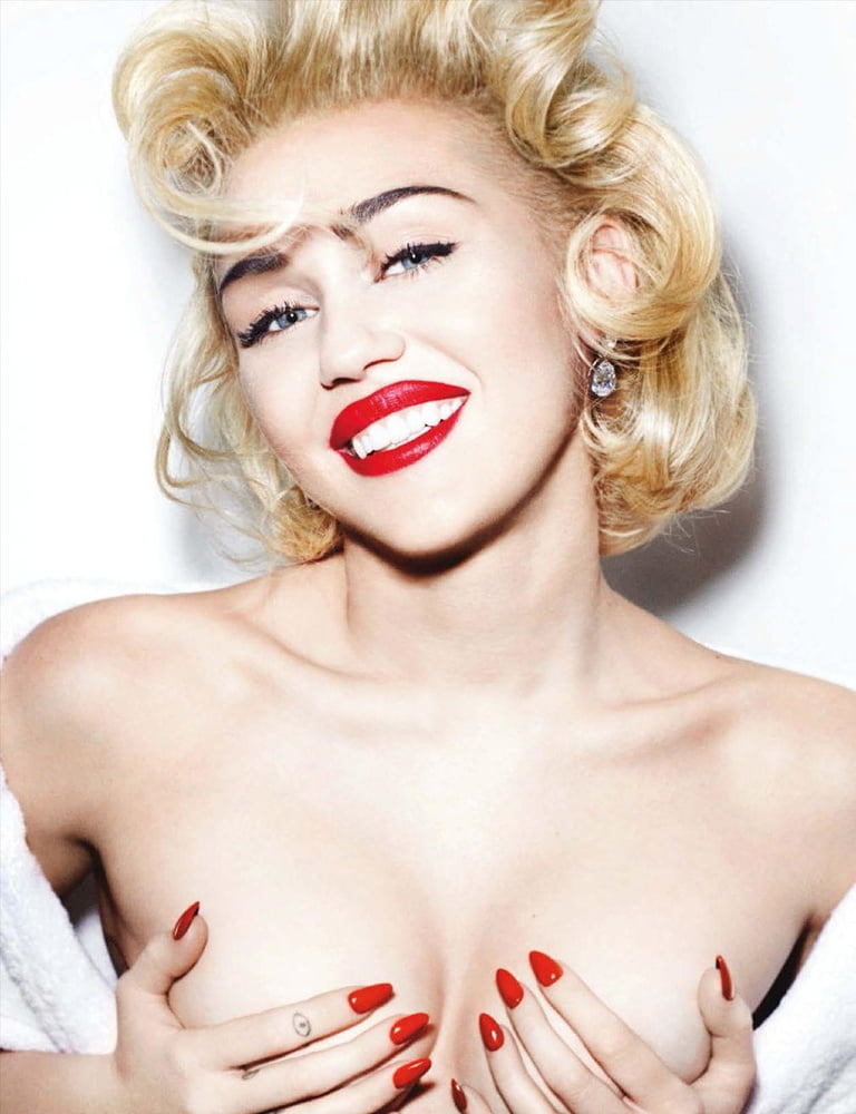 Miley Cyrus-111