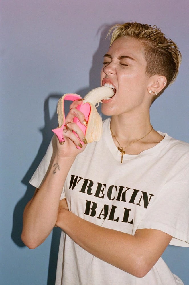 Miley Cyrus-130