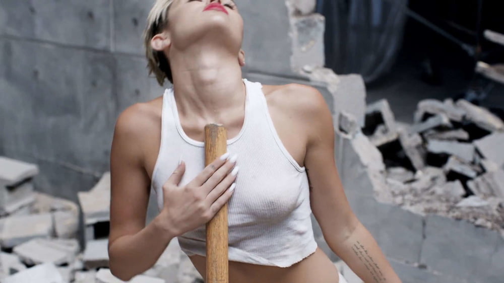Miley Cyrus-142