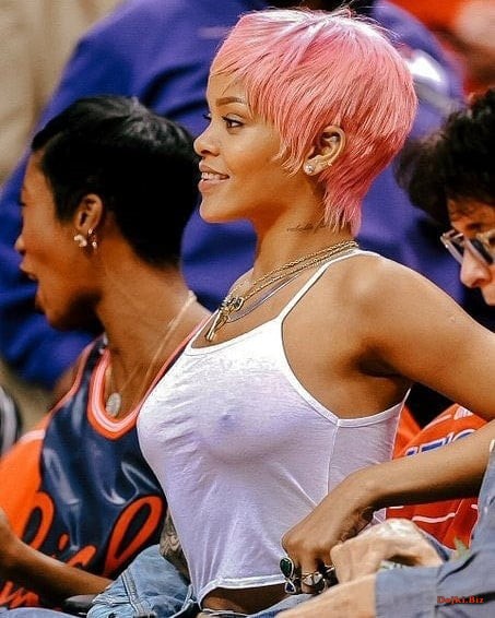 Rihanna 164