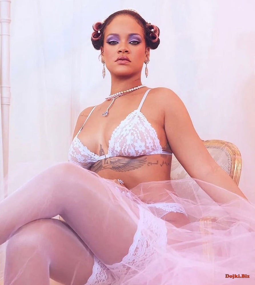 Rihanna 169