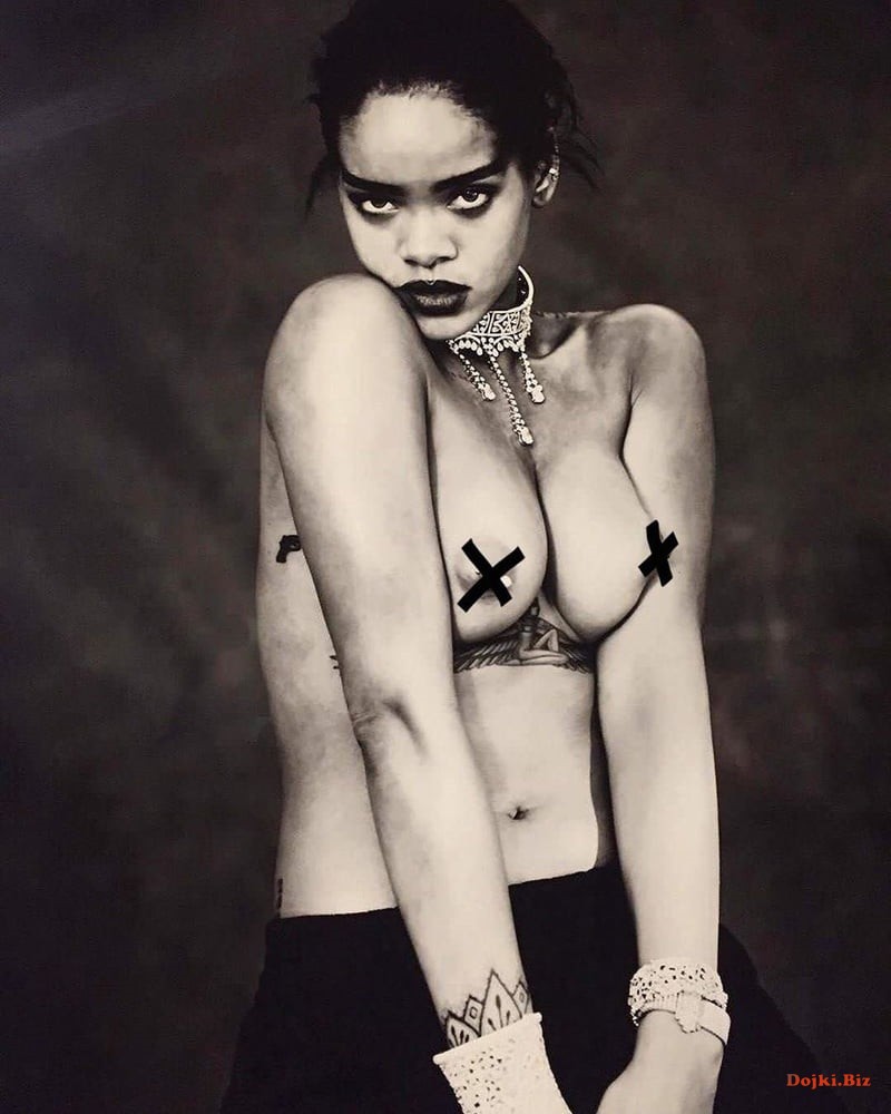 Rihanna 66