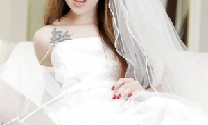 В свадебном платье невеста засветила бритую писю фото